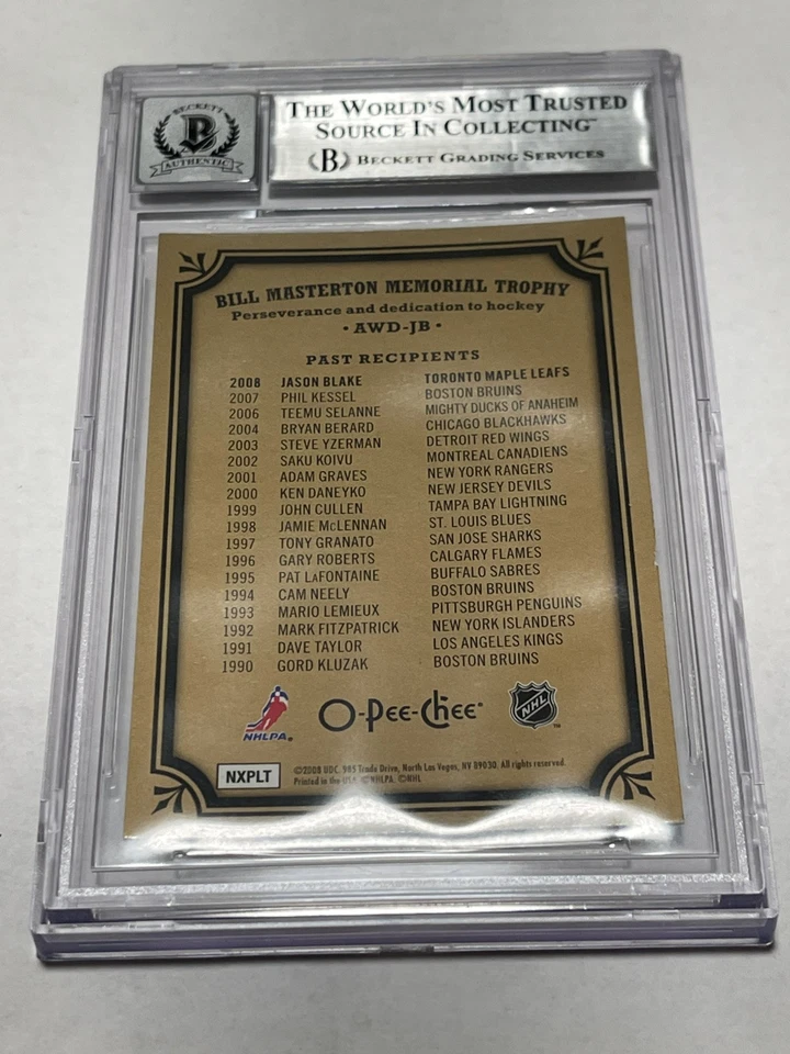 Tarjeta trofeo firmada por Pat Lafontaine Premios Bill Masterton losa Beckett BAS IP a Foto 2 de 3
