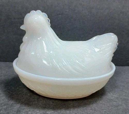 Vintage Westmoreland Milk Glass Hen on Nest Dish  3.5" Small  Basket Weave USA