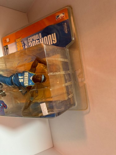 LOOSE 2004 McFARLANE FIGURE CARMELO ANTHONY DENVER NUGGETS - Picture 6 of 14