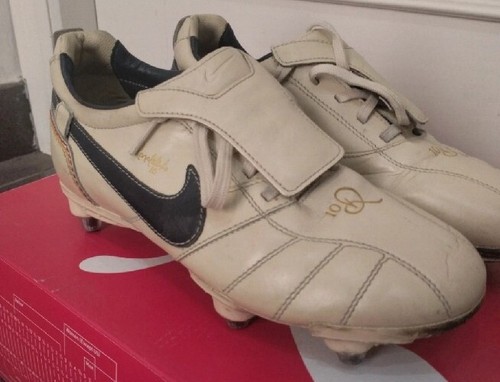 Scarpe ronaldinho NIKE tiempo calcio soccer shoes US5 UK 4,5 EU37,5 r10 football - Foto 1 di 8