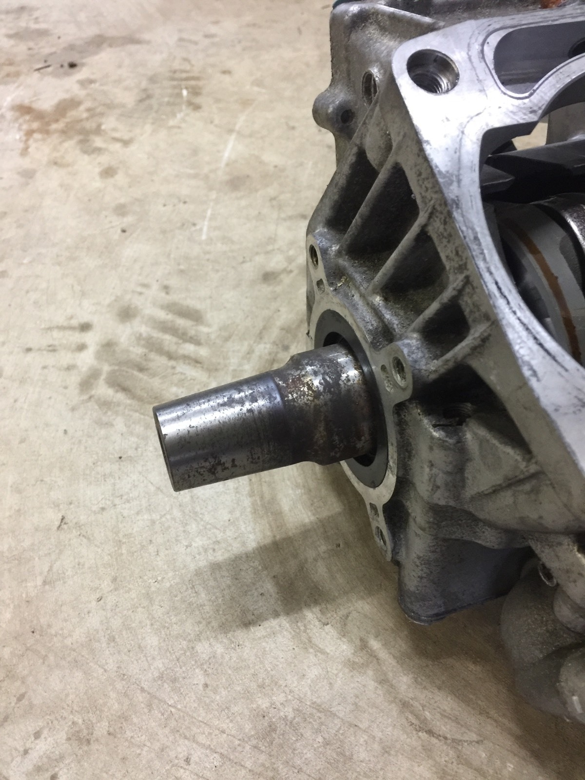 2004 Sabercat 700 600 F7 M7 M6 F6 Lower Crank Crankcase Firecat Arctic