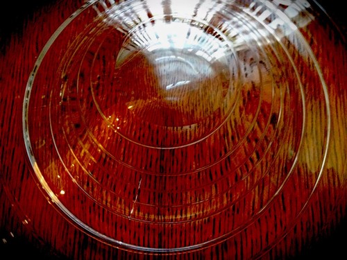 Cuenco de vidrio transparente soplado a mano moderno de mediados de siglo con diseño único Sprial - Imagen 4 de 5