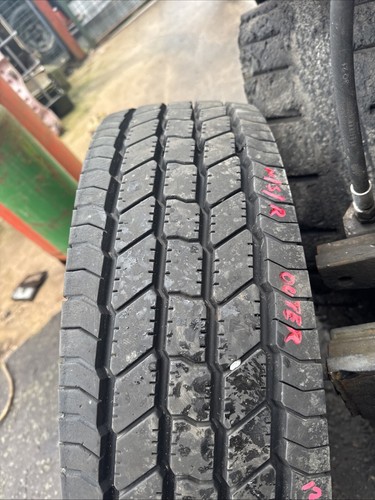 Mercedes Benz Atego 815 Wheel with Tyre 215/75/17.5 Spare 6 Stud - Picture 2 of 3