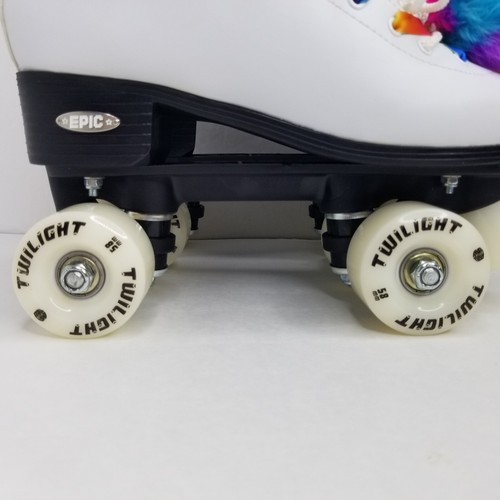 Epic Quad Roller Skates w/ Rainbow Twilight LED Light Up Wheels & Pom Poms Sz 8 - Picture 6 of 22