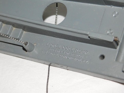 Nice Lionel 456 Coal Ramp Accessory w/controller Postwar Metal O gauge working - Picture 8 of 12
