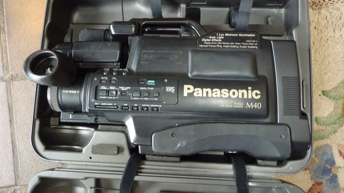 Vintage Panasonic NV M40 VHS Video Camera with Hard Case spares