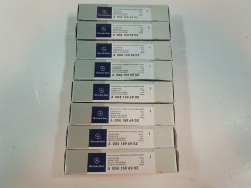 ASTON MARTIN DB9 VANQUISH SET OF EIGHT SPARK PLUGS NEW OEM HY53-SE12405-AA - Picture 1 of 3