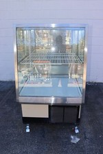 Federal 3150SC-2 31" Flat Glass Commercial Refrigerated Display Case, Used