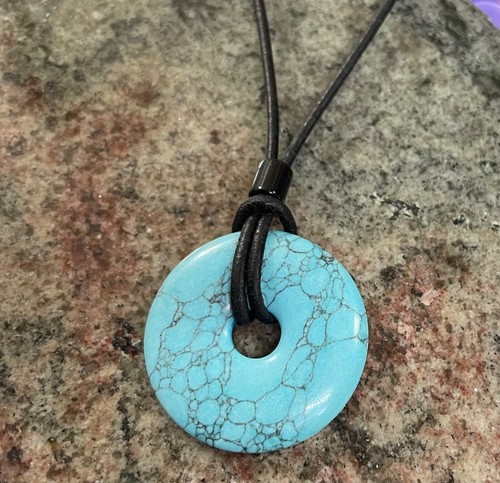 Blue Howlite Spiderweb Donut Necklace 35mm Leather Cord Stainless Steel Clasp - Picture 6 of 14