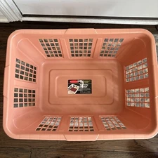 Vintage 1986 Rubbermaid Laundry Basket #2965 Mauve With Label