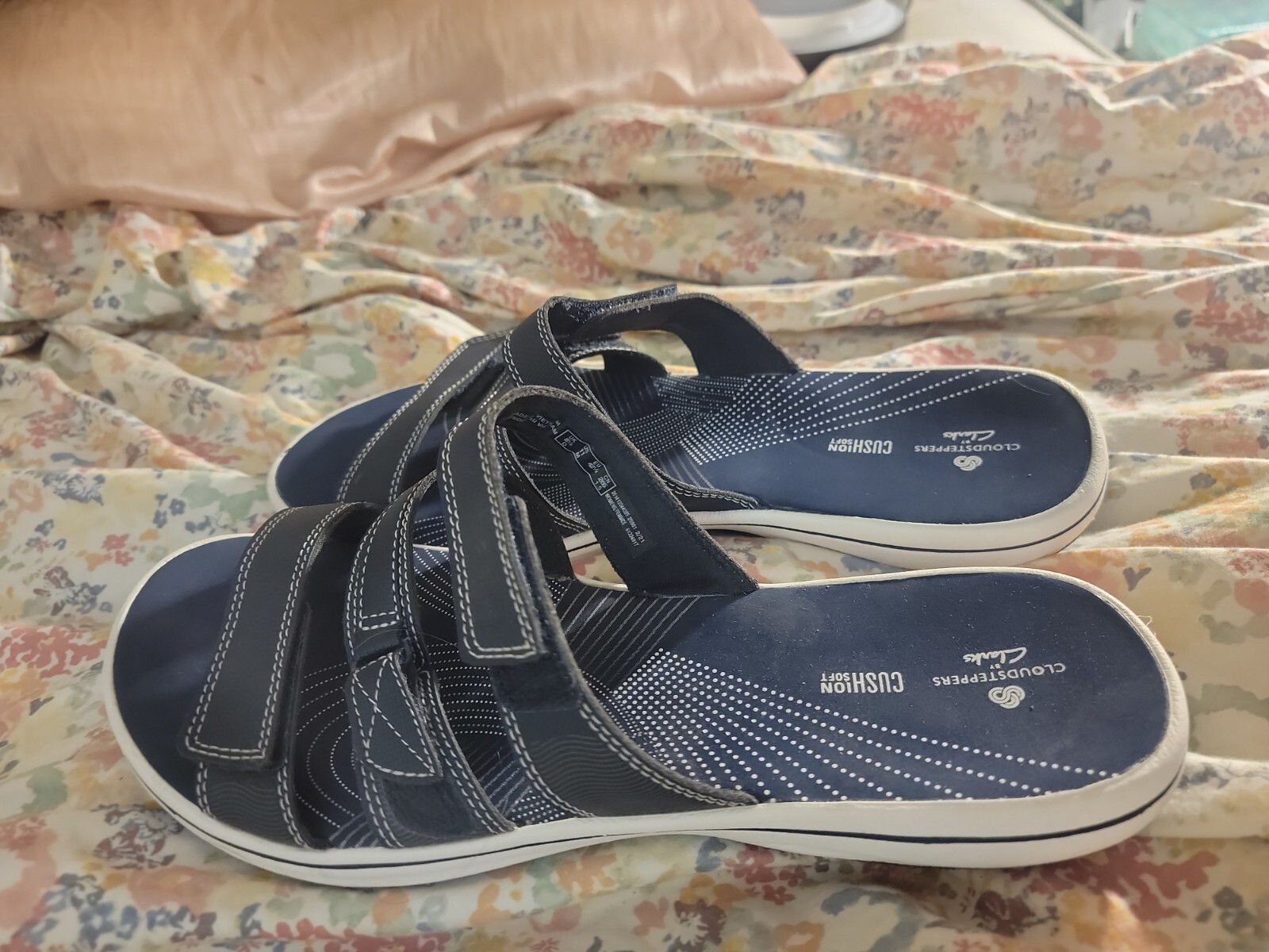 Cloudsteppers by Clarks size 11 hook & loop adjus… - image 2