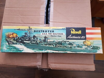 Revell Destroyer The Sullivans Fletcher Class H305 1954