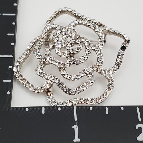 VTG Rose Brooch 2in Silver Tone Brilliant Crystal Openwork Floral Estate FLAW - Picture 6 of 13