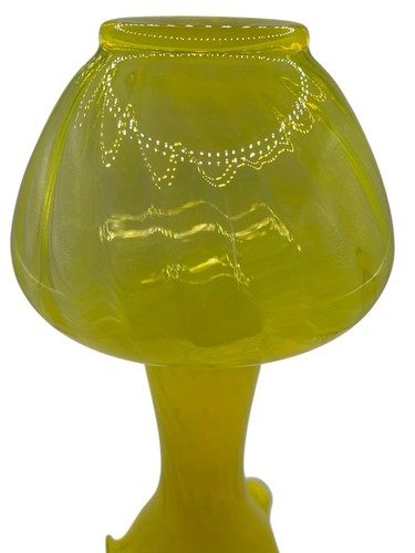 Vintage Mid Century Yellow Art Glass 9.5”Vase Sunshine Ruffle Top Bulbous Base - Picture 4 of 11