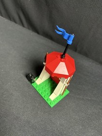1987 Lego 6035 Castle Guard Knights Black Falcons Castle Guard
