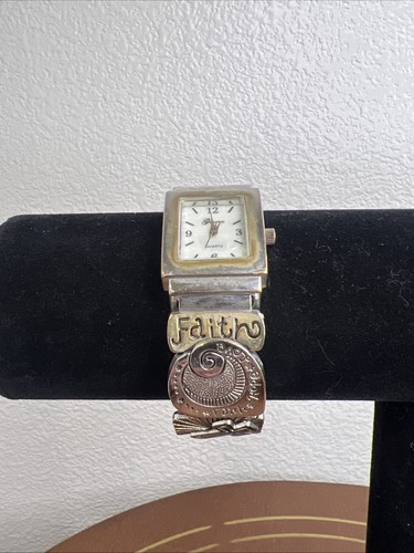 Reloj Geneva Platino Faith Hope Love Bisagra Brazalete Banda - Batería Nueva - Imagen 3 de 13
