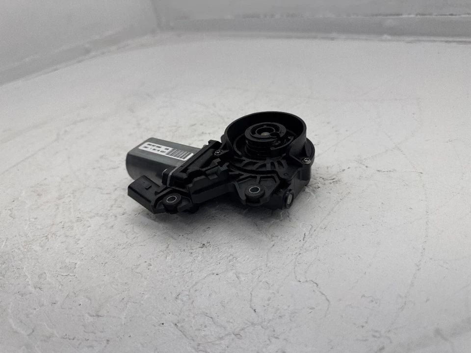 AUDI Q7 2015 DOOR SOFT CLOSE MOTOR 4M MK2 2016-2024 FRONT LEFT 4M0837003A — 第 3/4 张图片