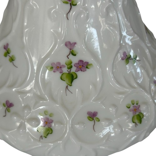 Vintage Fenton Silver Crest Spanish Lace Milk Glass 8" Vase Hand Painted Signed - Picture 5 of 11