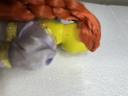 Shrek 2 Fiona 2004 Blockbuster Exclusive Vinyl Figur Spielzeug - Bild 3 von 3