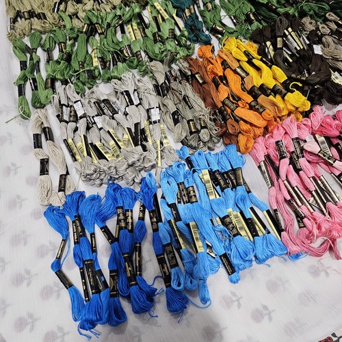 400+ Skeins of DMC Thread Cotton Embroidery Floss Lot Cotton France Made 8.7 Yds - Picture 2 of 23