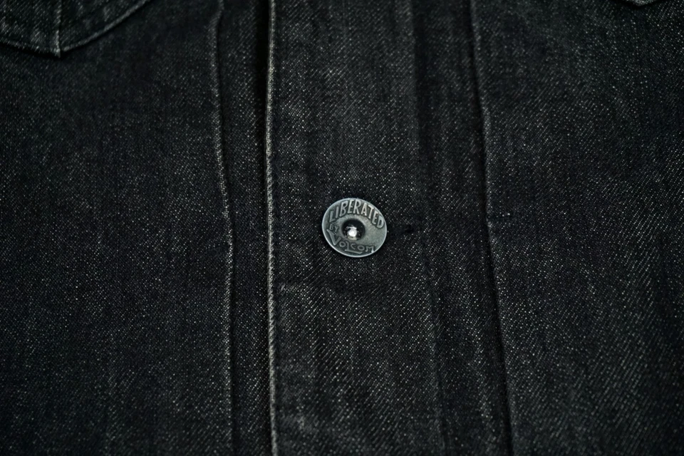 Chaqueta de cuello Sherpa de mezclilla negra Volcom para hombre talla M - Imagen 3 de 4