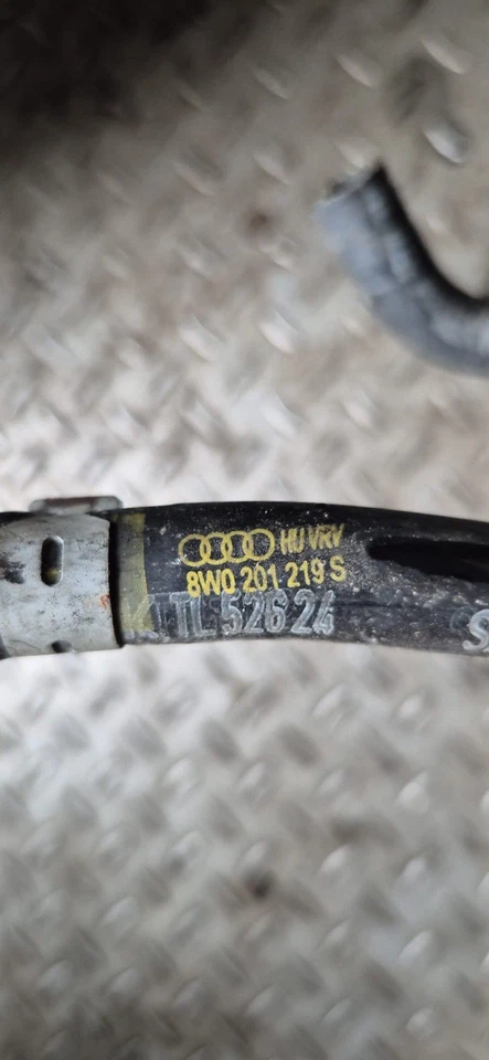 AUDI A4 B9 8W A5 F5 Q5 2015-2020 2.0 TDI DIESEL FUEL PIPES HOSES LINES 8W0201729 - Image 3 of 4