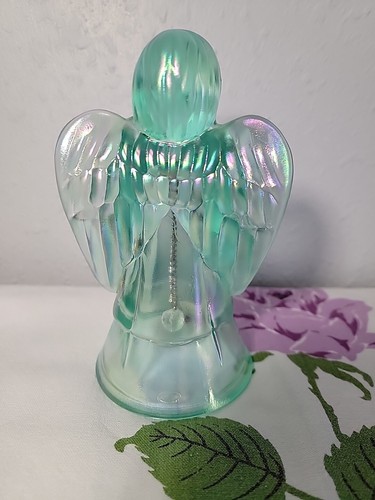 Fenton 6" irisierend blau/grün Karneval Glas Engel Schmetterling Glocke - Bild 3 von 9