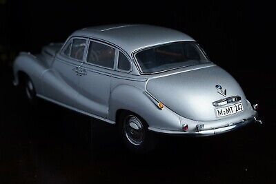 AUTOart Millennium 1/18 BMW 502 LUXUS 2.6 Blue Metallic 1958 AUTOart Millennium 1/18 BMW 502 LUXUS 2.6 Blue Metallic 1958