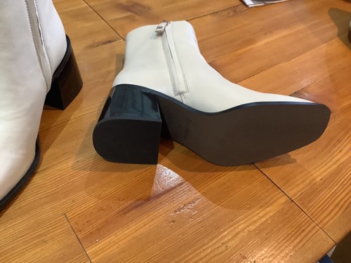 Sam Edelman ladiesWinnie ivory leather ankle boots size 8M - Picture 5 of 9