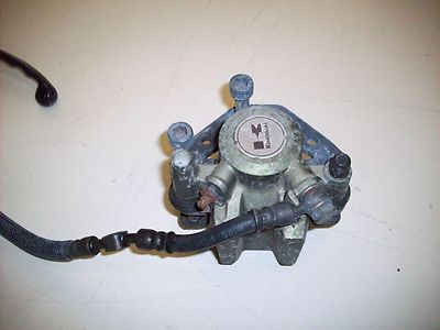 1984 KAWASAKI NINJA ZX900 FRONT BRAKE CALIPER AND MASTER