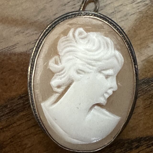 Cameo Brooch Pendant Antique Carved Shell Italian Lady Sterling Silver 925 Cameo Brooch Pendant Antique Carved Shell Italian Lady Sterling Silver 925