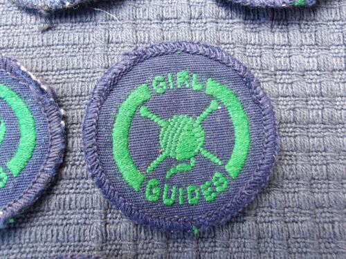 Lot of 13 Vintage 1960s Girl Guide Cloth Badges - Picture 12 of 23
