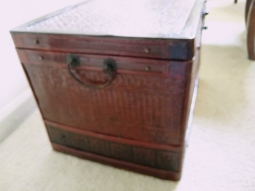 Antique weaved bamboo and wood hinged chest 20"X14"X13" - Picture 6 of 12
