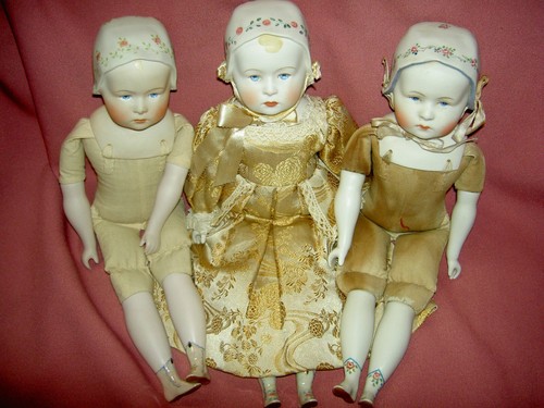 Beautiful, EMMA CLEAR signed c1940 artist baby doll with molded bonnet all orig. - Picture 5 of 11