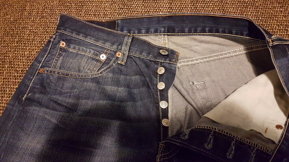 LEVIS 501 Man s Jeans Size W 32 L 34 in VERY GOOD Condition eBay