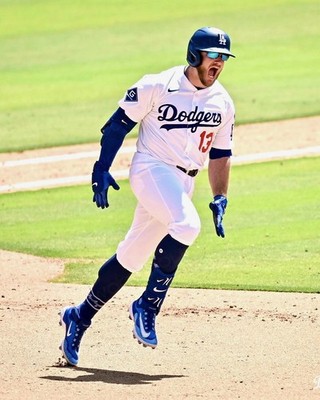 MAX MUNCY 8x10 PHOTO #2 LOS ANGELES DODGERS WM