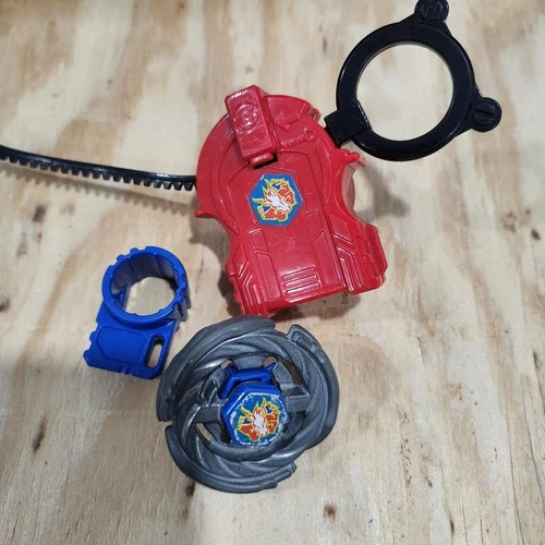 Beyblade Metal Fusion "Storm Pegasus 105RF" BB-28 Hasbro 2009 Launcher Ripcord