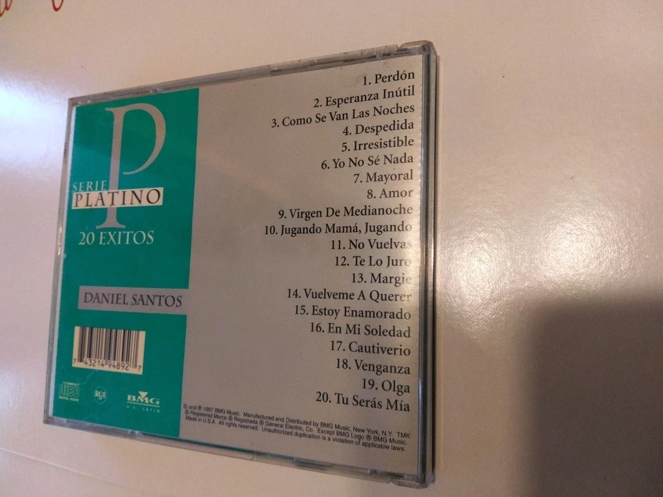 Даниэль Сантос - 20 EXITOS SERIE PLATINO, CLASICOS, испанский компакт-диск, подержанный. - Изображение 2 из 4