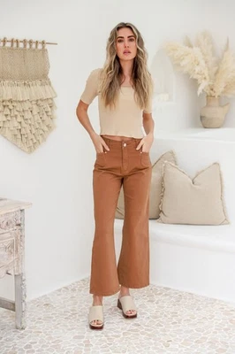 Womens Country Denim Aust J-Lo Wide Leg Crop Jeans Tan Brown Sz 9 BNWT - image 1 of 4