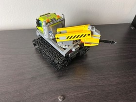 LEGO CITY: Volcano Crawler (60122)