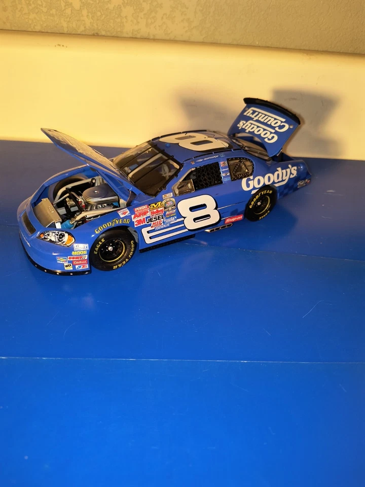 Coche de carreras vintage 2006 Tony Stewart #8 azul Monte Carlo SS NASCAR 1/24 1 de 1644  Foto 2 de 4