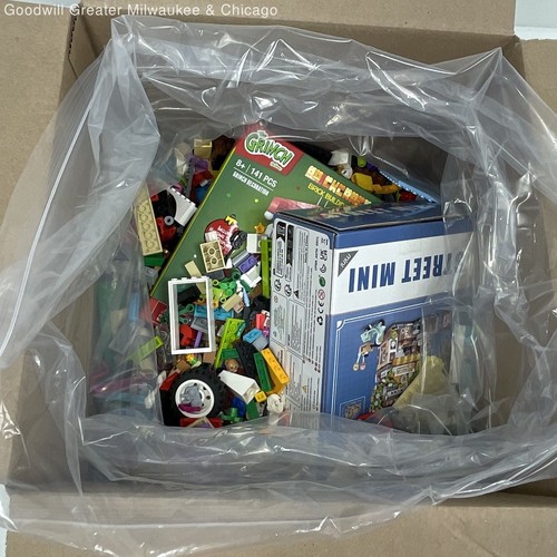 7.9lbs Mixed LEGO Bulk Box