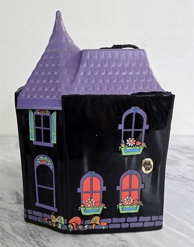 X-550 VINTAGE 1970'S GIRLS WORLD EMERALD THE ENCHANTING WITCH & HOUSE PLAY SET - Picture 7 of 12