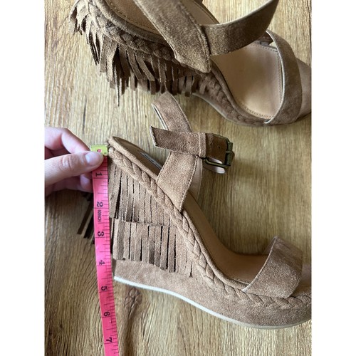 Naughty Monkey Noted Rated Women's Roaring Ruby Fringe Wedges Size 7.5 - Picture 7 of 7