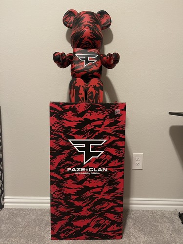 Bearbrick 1000% FAZE CLAN BEAR BRICK Designer Toys Gamer ESports Counter Strike - Picture 2 of 4