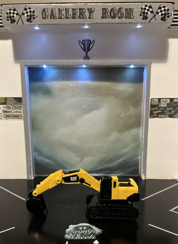 Funrise Cat Excavator Scale 1/32 Model Diecast - Picture 7 of 12