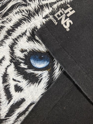 Vintage White Tiger T-Shirt Size Medium Cotton Vtg Tee Black Animal Print - Picture 2 of 9