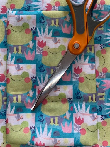 *FQ Fat Quarter NEW Cotton Poly Blend Fabric 18"X22" FUNKY FROGS  (9.4) - Bild 3 von 4