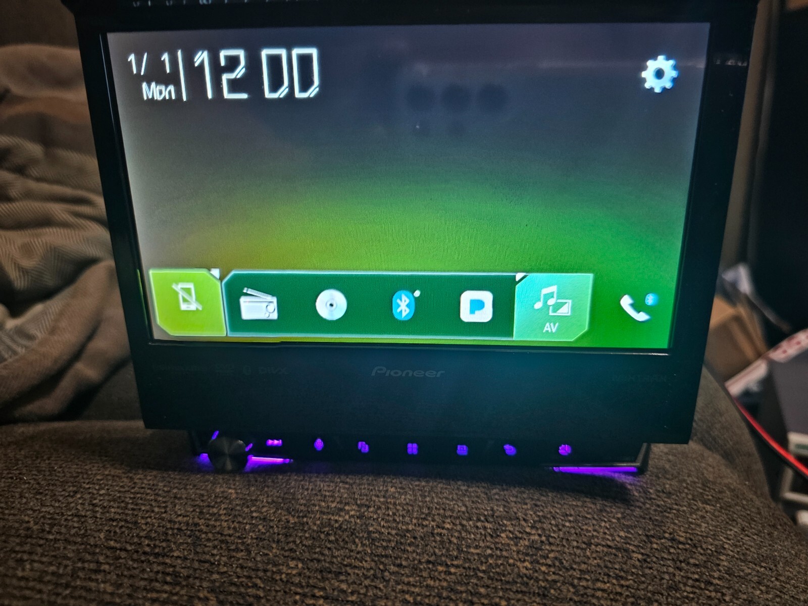 Pioneer AVH3400NEX 7 inch Single DIN InDash DVD Receiver 884938395502
