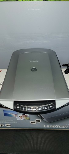 CANON Flatbed Scanner CanoScan 4400F Copy Photo Film Negatives NO FILM HOLDERS - Picture 2 of 7